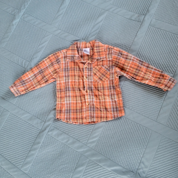 🔥5 FOR $25🔥18M Toddler Button Down Plaid Shirt - Picture 1 of 6